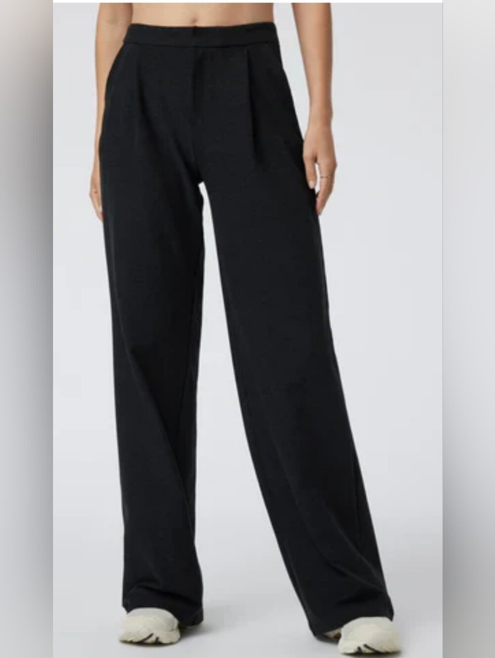 Vuori Wide Leg Pants in Black